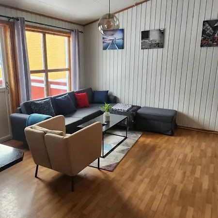 By The Lakeside Apartment Tromso